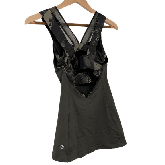 Lululemon biggie so fly butterfly top. - Picture 5 of 6